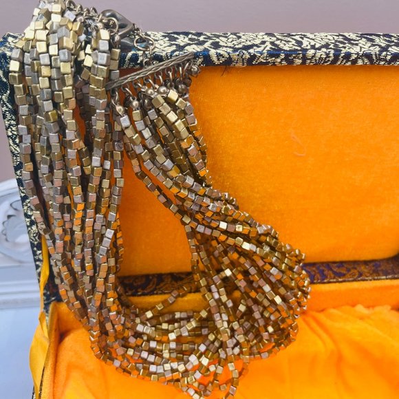 Vintage Multi Strand Metallic Cube Bead Necklace Gold Tone 46–51 cm - Picture 2 of 16